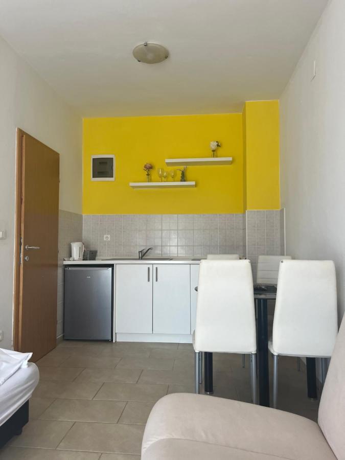 Guesthouse Villa Jurisic Novalja Exterior photo