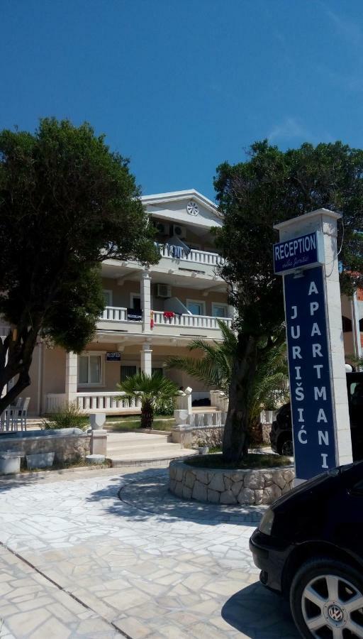 Guesthouse Villa Jurisic Novalja Exterior photo